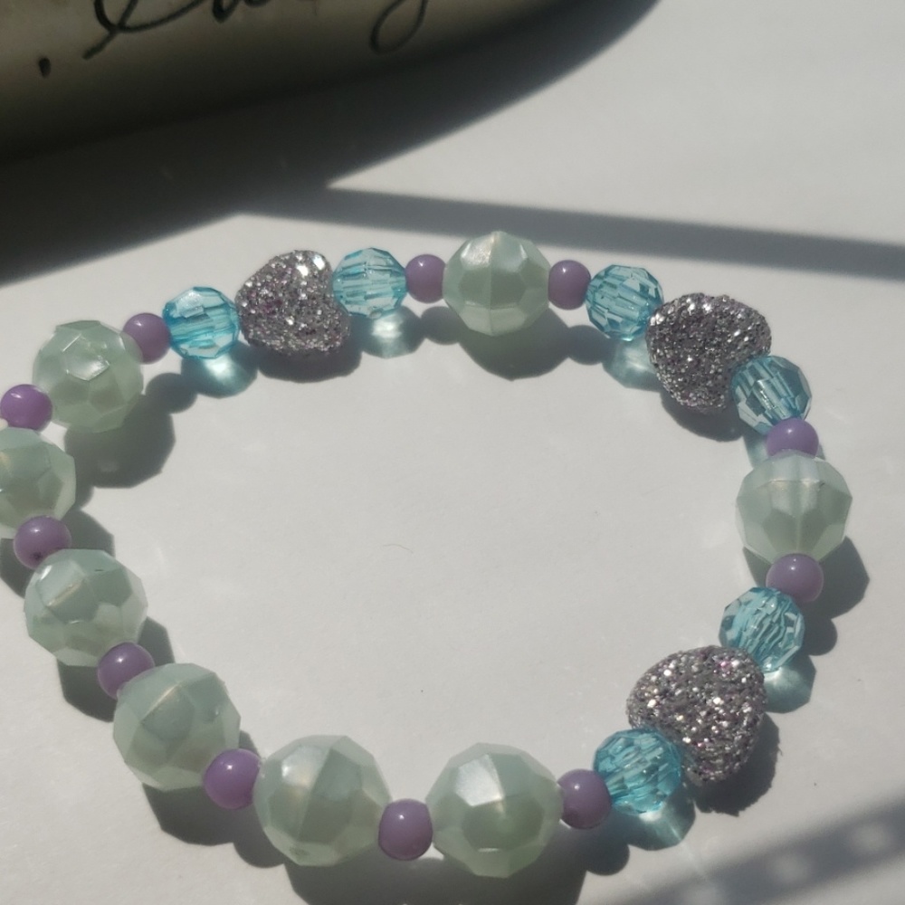 Girl's Purple Glitter Heart Bracelet - Picture 1 of 3
